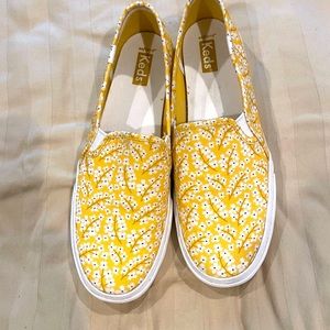 Very nice Keds sneakers